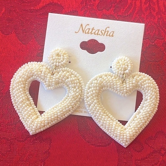 Brand New Natasha Beaded Pearl Cream Heart Drop Earrings Valentine’s Day - Picture 2 of 13